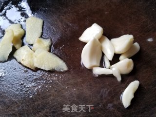 鲶鱼茄子煲的做法步骤：3