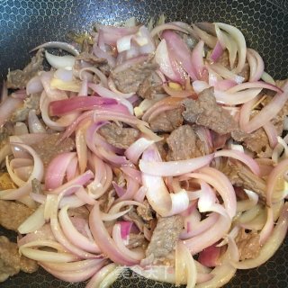 洋葱炒牛肉的做法步骤：5