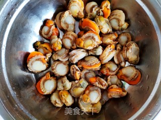 西兰花扇贝肉的做法步骤：1