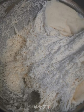 奥尔良鸡肉披萨的做法步骤：8