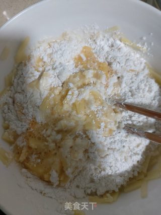 土豆饼的做法步骤：3