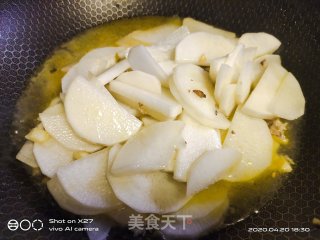 香菇肉末烧萝卜的做法步骤：4
