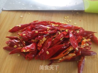 香辣牛蛙的做法步骤：3