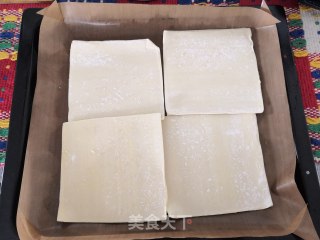 菠萝派（千层酥皮版）的做法步骤：1