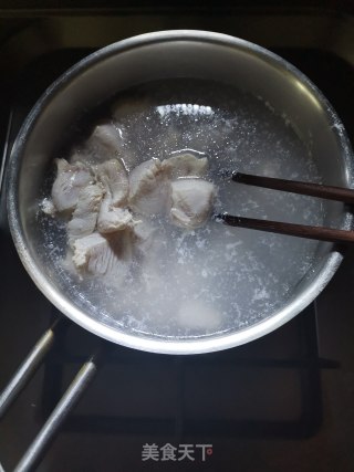 双笋香菇鸡丁的做法步骤：3