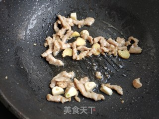西芹炒肉丝的做法步骤：7
