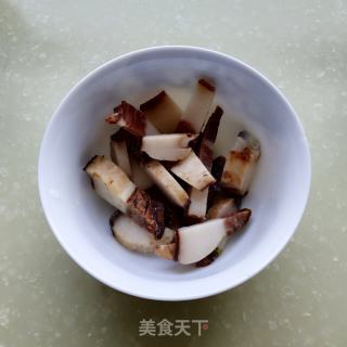 腊肉土豆米饭的做法步骤：1