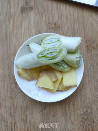 梅干菜烧肉的做法步骤：5