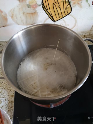 藤椒麻油拌面的做法步骤：2