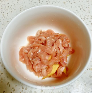 皮蛋瘦肉粥的做法步骤：2