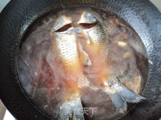 鲜上加鲜~鲫鱼鲜蘑炖豆腐的做法步骤：5