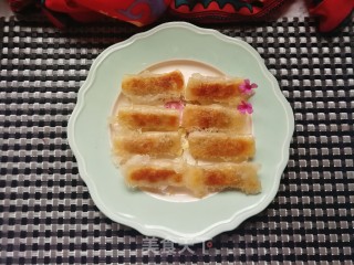 槐花猪肉锅贴的做法步骤：12