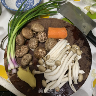 香菇扒油菜的做法步骤：3