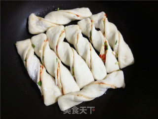 生煎小花卷的做法步骤：11