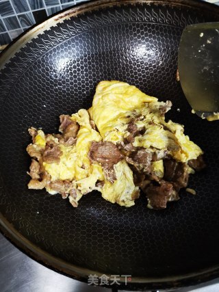 滑蛋牛肉的做法步骤：6