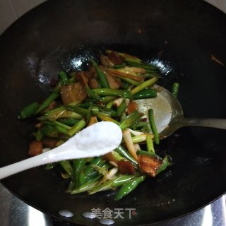 蒜香青椒回锅肉的做法步骤：14