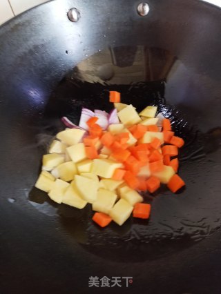 咖喱熟牛肉的做法步骤：2