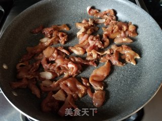 鸡肉炒芦笋的做法步骤：4