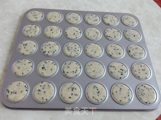 花生芝麻鸡蛋饼干的做法步骤：3