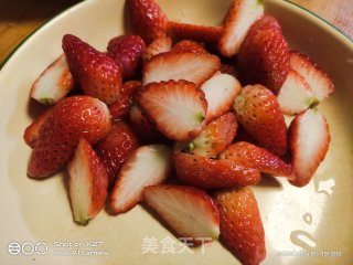 玉米草莓芒果沙拉的做法步骤：8
