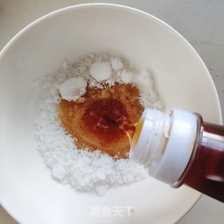 糖醋花生的做法步骤：4