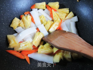 菠萝炒年糕的做法步骤：4