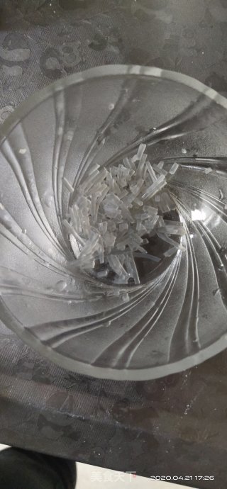 黄蛏蒸粉丝的做法步骤：4