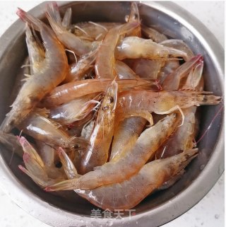 水煮虾的做法步骤：2