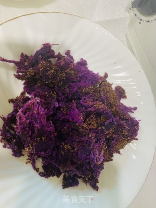 山药紫薯饼的做法步骤：4