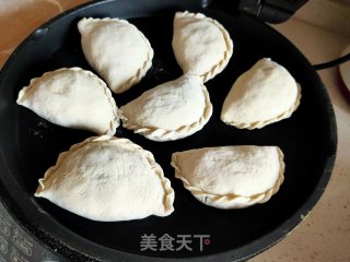 鸡蛋茴香素盒子的做法步骤：13