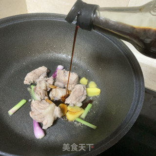 养颜健骨好帮手  木瓜排骨杂菌煲的做法步骤：4