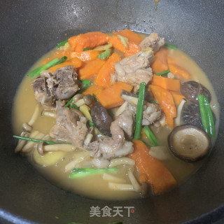 养颜健骨好帮手  木瓜排骨杂菌煲的做法步骤：6