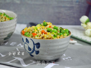 蔬菜牛肉炒饭的做法步骤：7