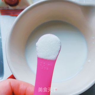 牛奶草莓布丁的做法步骤：4