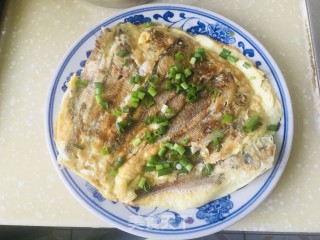 香煎小黄鱼的做法步骤：8