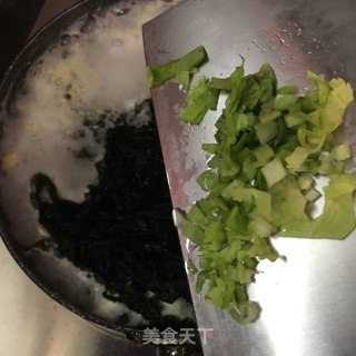 紫菜鸡蛋汤的做法步骤：6