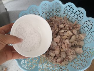 香辣鸡丁的做法步骤：2