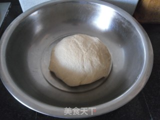 四股辫子面包的做法步骤：2