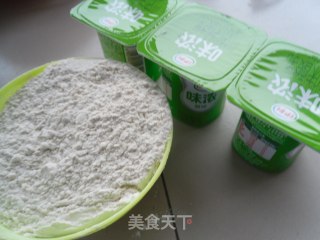 酸奶面包的做法步骤：1