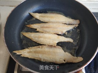 干煎小踏板鱼的做法步骤：6
