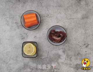 小鹿优鲜-胡萝卜牛肉泥的做法步骤：1