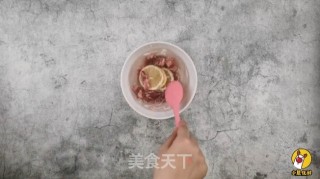 小鹿优鲜-胡萝卜牛肉泥的做法步骤：4