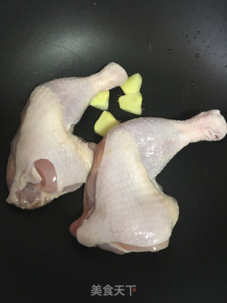 麻辣鸡丝的做法步骤：1