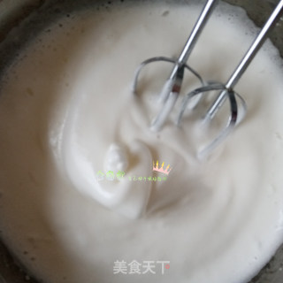 完美不塌陷的蒸锅蒸8寸戚风蛋糕 详细步骤的做法步骤：6