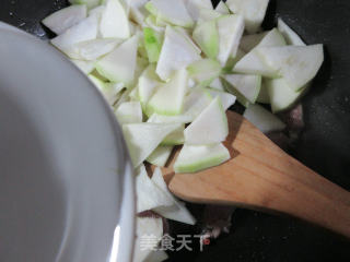 咸肉煮蒲瓜的做法步骤：6