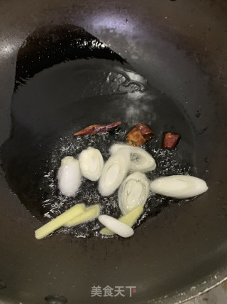 酱焖黄辣丁的做法步骤：3