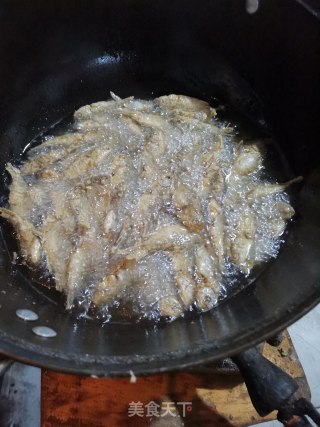 小酥鱼的做法步骤：3