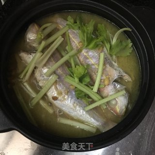 黄豆酱焖金线鱼的做法步骤：8
