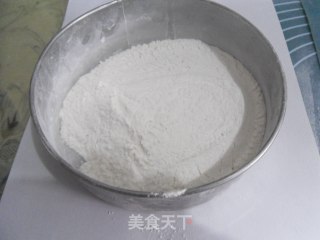 草莓班戟的做法步骤：1