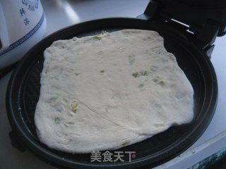 葱花油饼的做法步骤：12